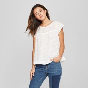 Universal Thread sheer white babydoll textured top